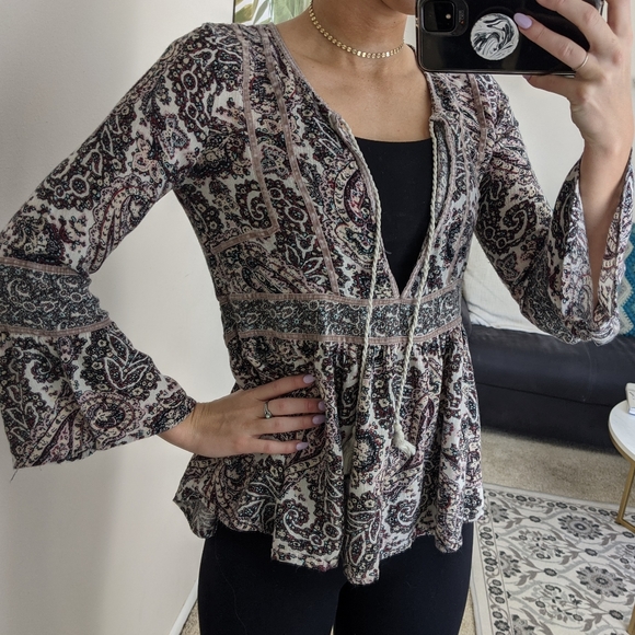American Eagle Outfitters Tops - American Eagle boho tassels Paisley blouse